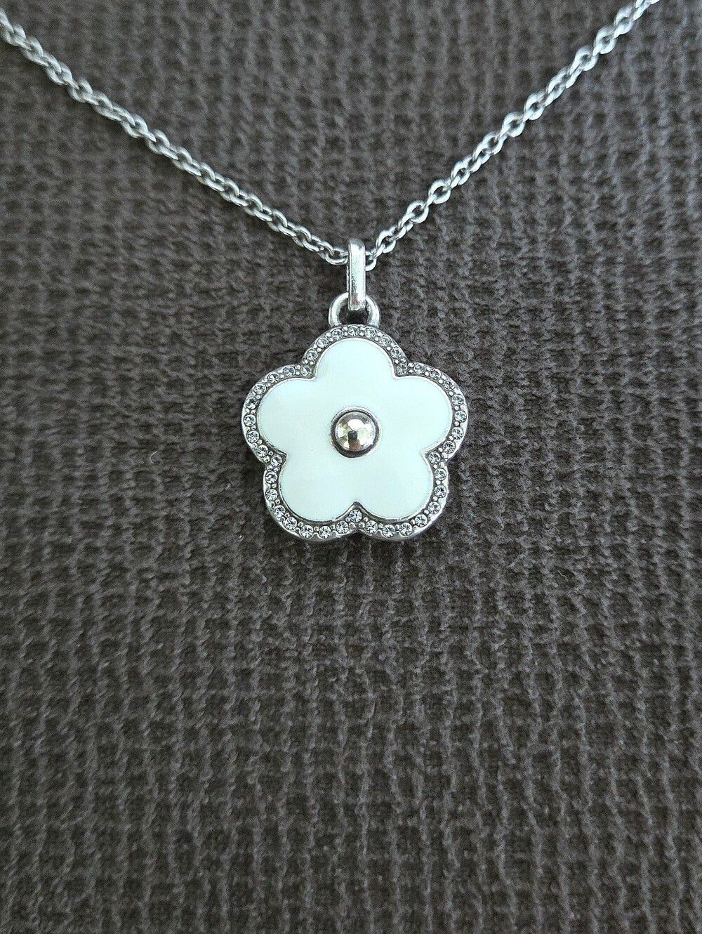 Brighton "Dazzling Love"♥️ White Flower🌸 Pendant Necklace - NWT - Picture 14 of 16